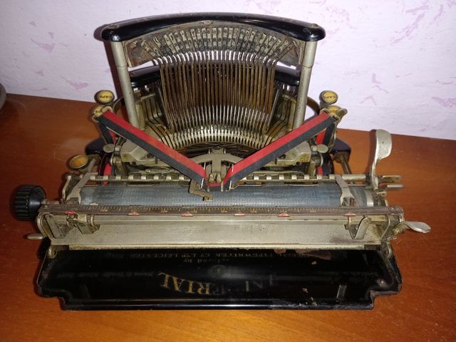 Macchina da scrivere