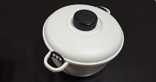 Olla a vapor para microondas.