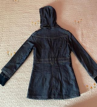 Abrigo vaquero niña talla 10 y abrigo impermeable