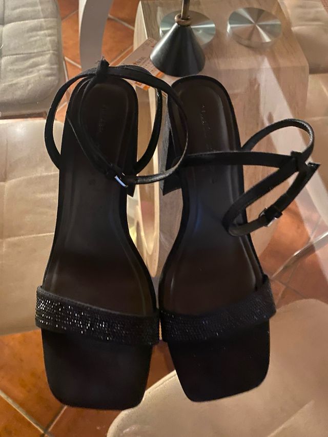 sandalias de tacon talla 38 Zara