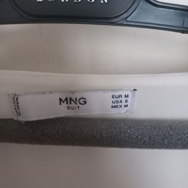 Camicia bianca MANGO