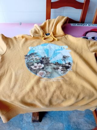 Sudadera Bershka talla S.