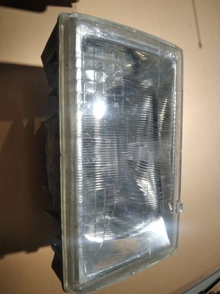 Faros renault 9