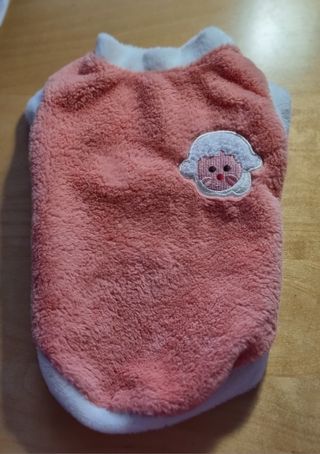 Dos abrigos de gato o perro pequeño