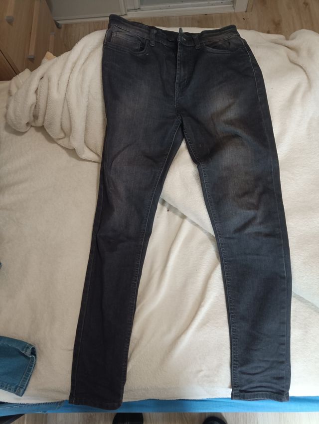 vendo pantalones gris marengo caballero, talla 28