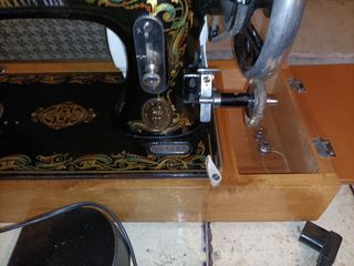 Maquina de coser.