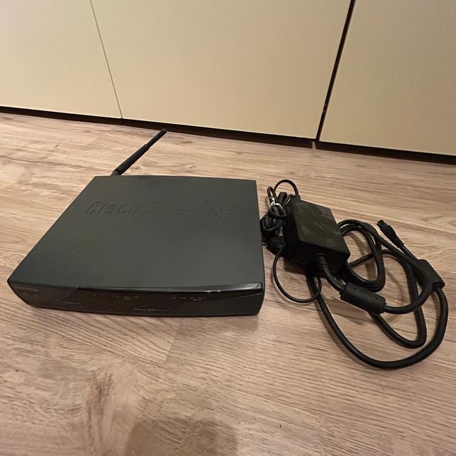 Router Cisco 857W ADSL 2+ CCNA/CCNP