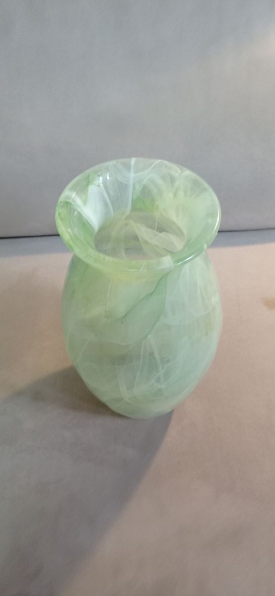 Vaso in vetro verdino