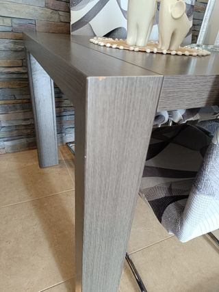 Mesa comedor extraíble