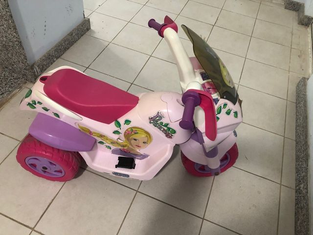 Moto bimba elettrica peg perego