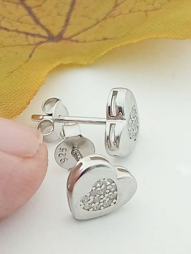 Pendientes corazón plata.