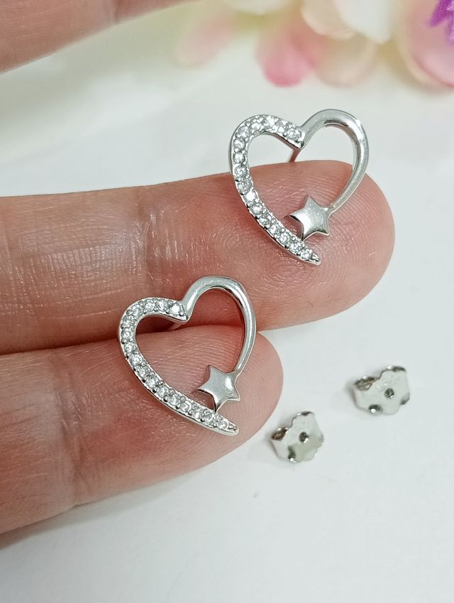 Pendientes corazón circonitas plata de ley.