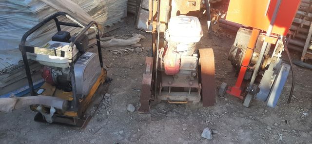 Maquina de cortar asfalto