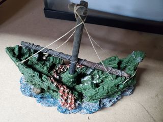 Barco decorativo para acuario.