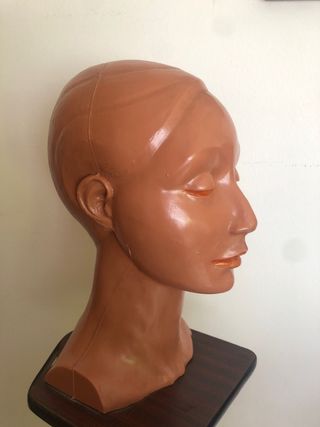 Cabeza maniquí antigua plastico