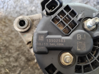 Alternador 13502583 Opel Insignia Hatchback  y_295
