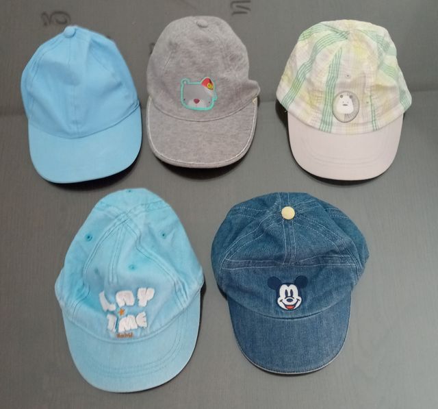 Lote de gorras