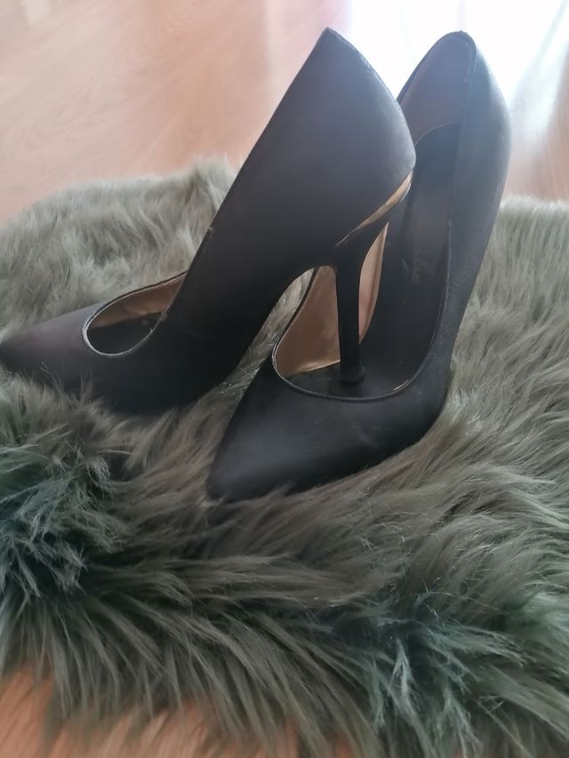 Zapatos salón negros