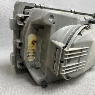 Faro amarillo mercedes w123