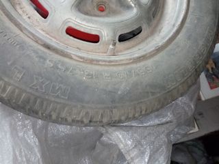 Llanta Renault antigua 