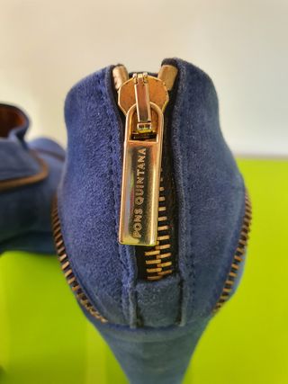 Zapato botín azul Pons Quitana.