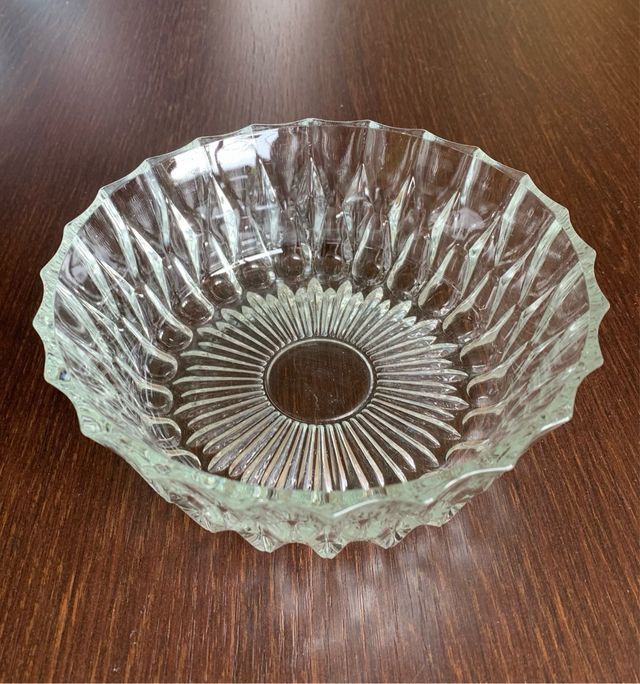 Cuenco, bol antiguo de cristal tallado francés