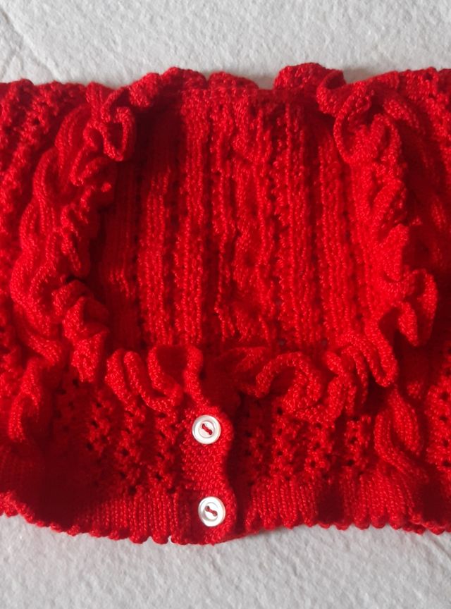 Joya de punto artesanal