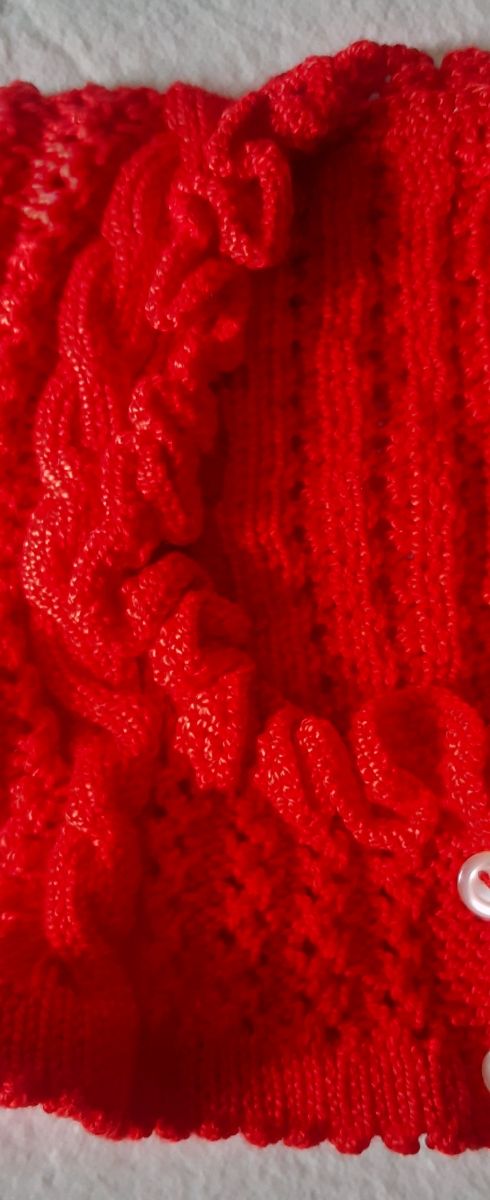 Joya de punto artesanal