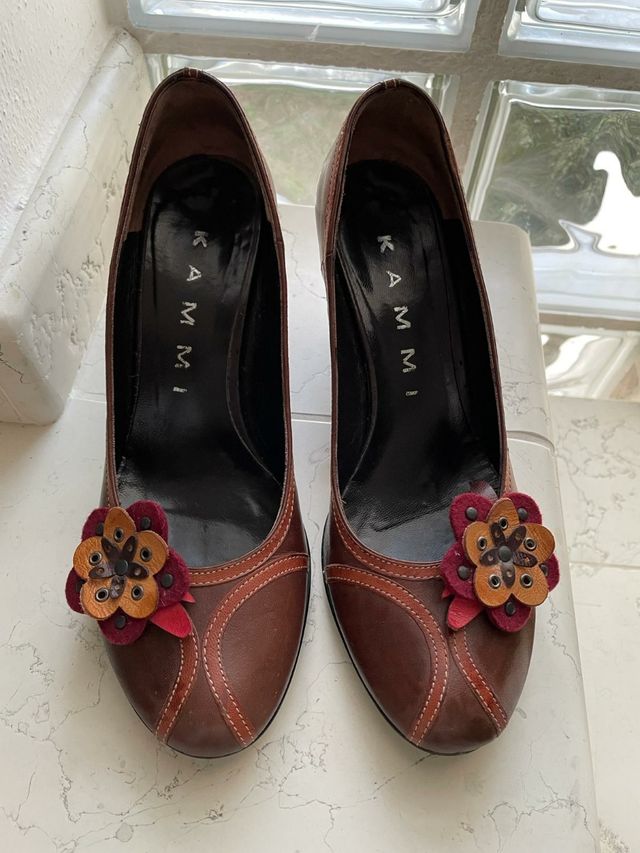 Scarpe Kammi con zeppa in vera pelle