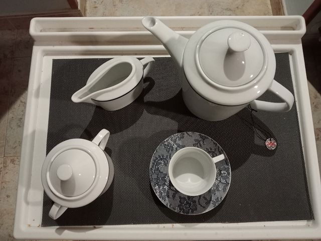 Juego de cafe Victorio & Lucchino