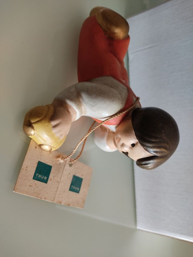 Thun bambino con macchina