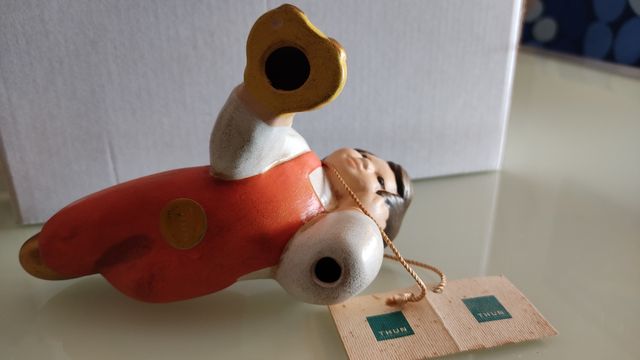 Thun bambino con macchina