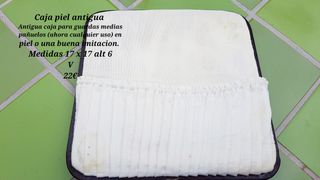 Caja piel medias antigua 