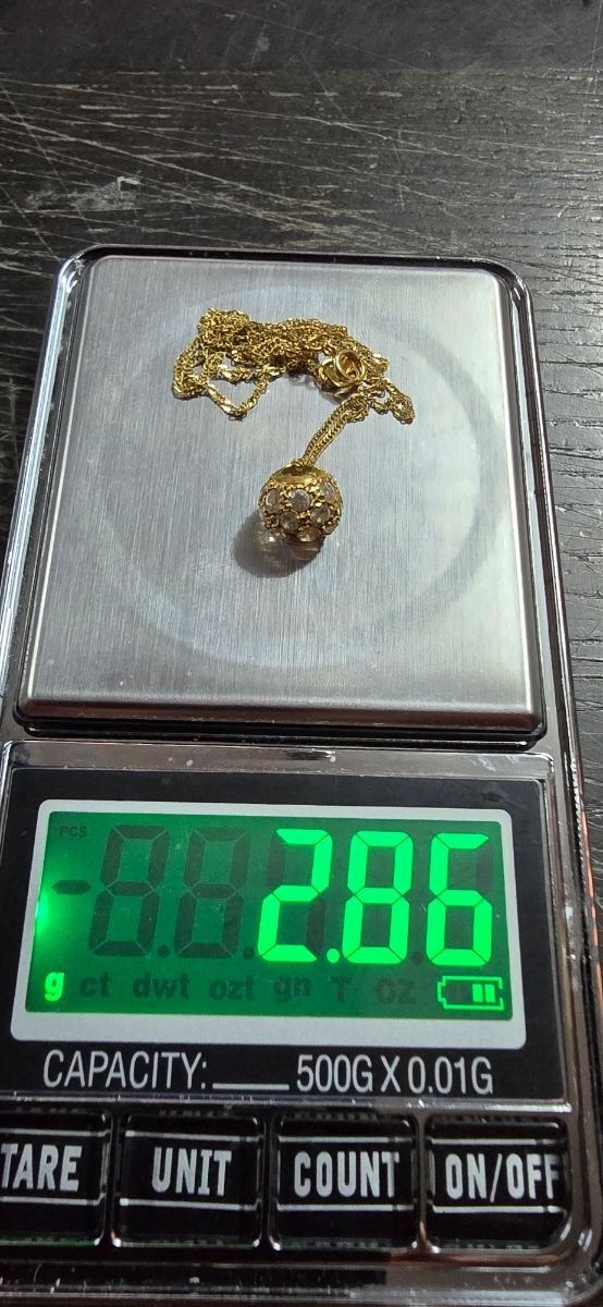 Gargantilla oro y colgante con pedreriate s