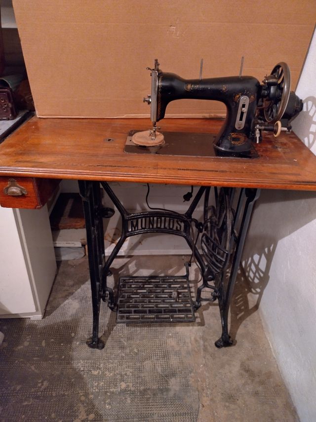 Macchina da cucire vintage