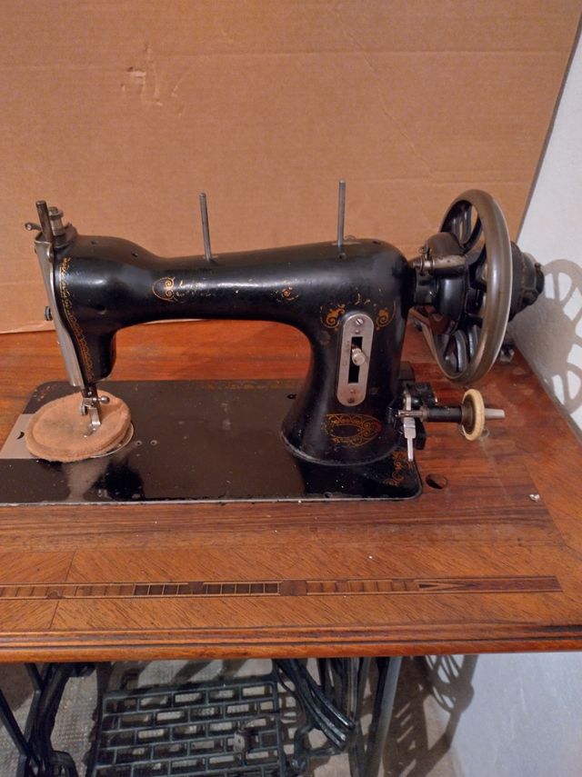 Macchina da cucire vintage