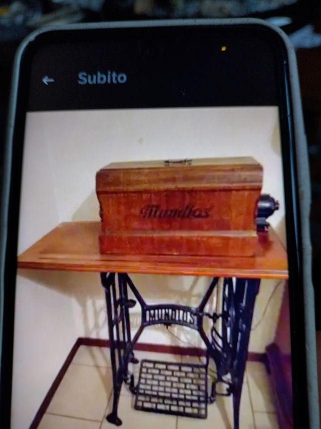 Macchina da cucire vintage