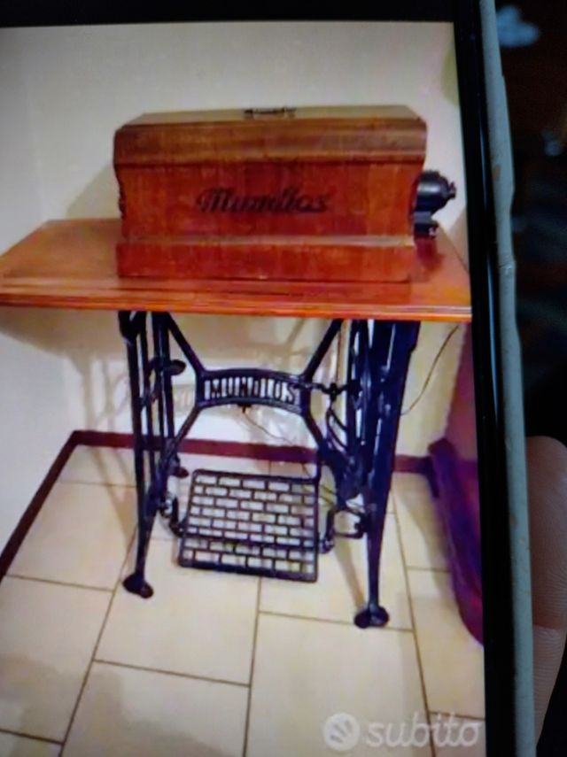 Macchina da cucire vintage