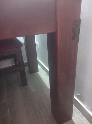 Mesa extensible madera masiza con 4 sillas