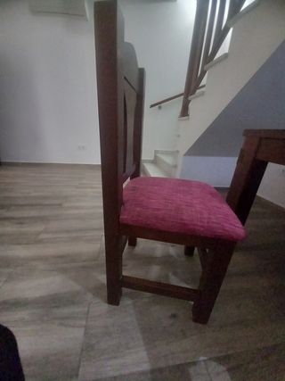 Mesa extensible madera masiza con 4 sillas