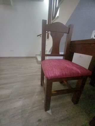 Mesa extensible madera masiza con 4 sillas