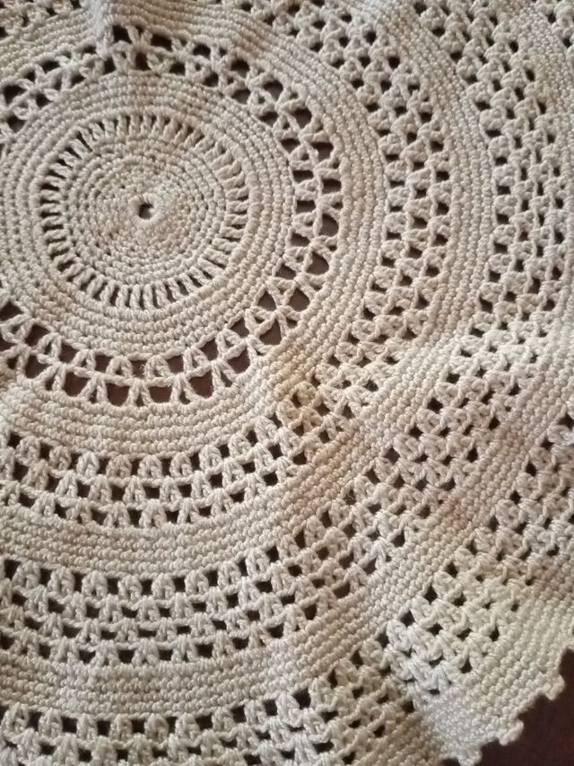 Centrino 25 cm fatto a mano