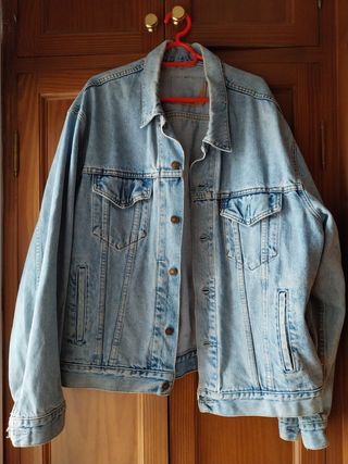 Cazadora Levis