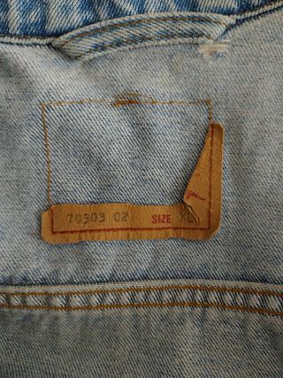 Cazadora Levis