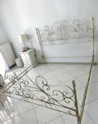 Letto matrimoniale  in ferro battuto