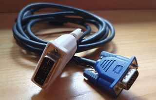 Cable DVI a VGA