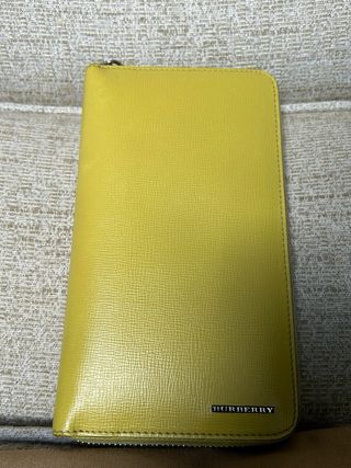 Cartera Burberry Continental 