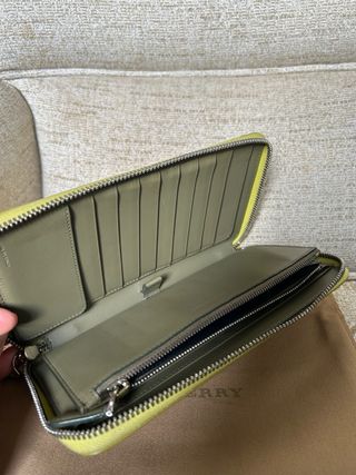 Cartera Burberry Continental 