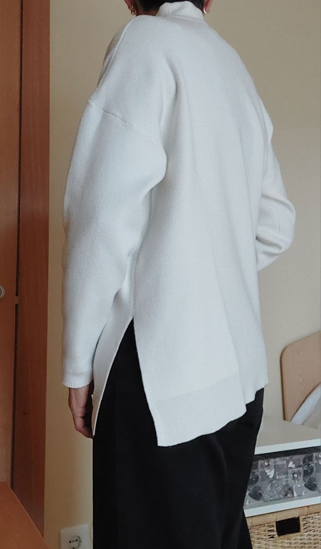 Jersey blanco/crema Stradivarius Talla S