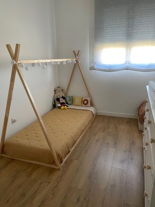 Cama tipi con somier Montessori 